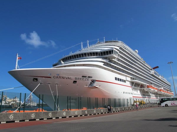 Fotos del crucero Carnival Breeze en el puerto de La Luz y de Las Palmas en Gran Canaria 8179668705