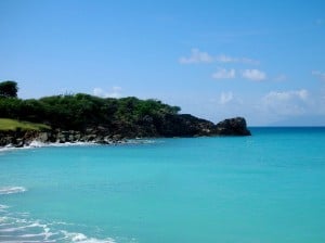 Beach in Antigua. photo: wiki