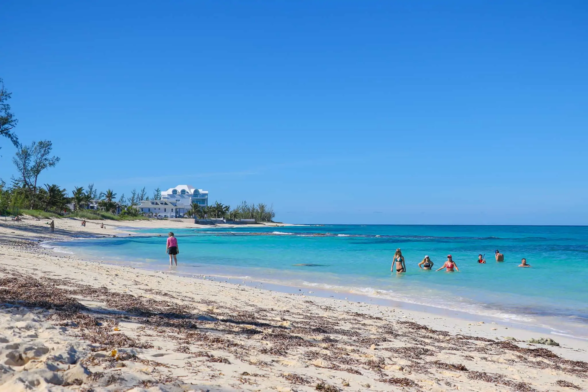 nassau bahamas public beaches