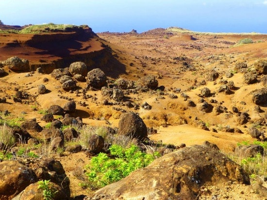 Lunar-like vistas at Keahiakawelo, also known as Garden of the Gods