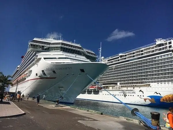 carnival conquest nassau bahamas