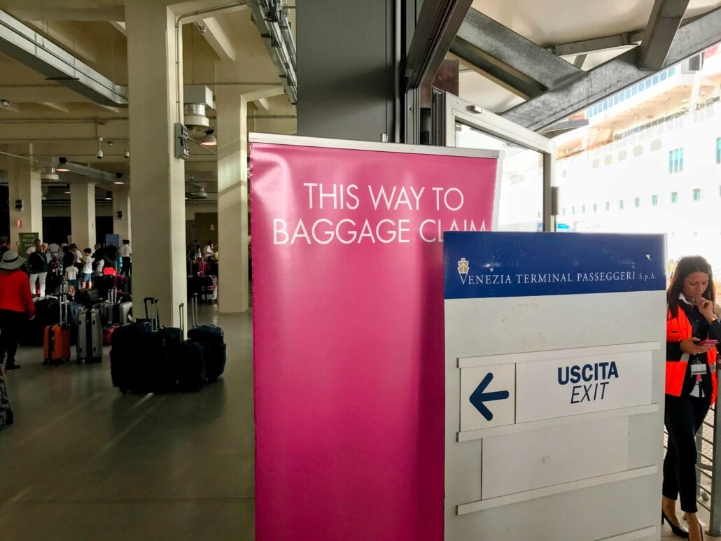CRUISE TERMINAL BAGGAGE CLAIM VENICE
