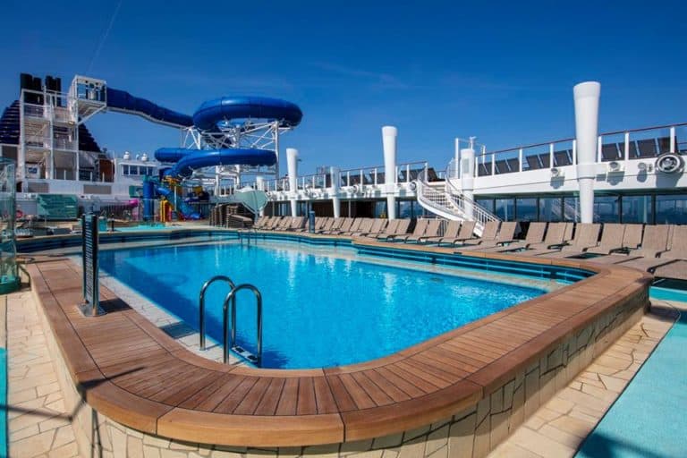 norwegian bliss pool