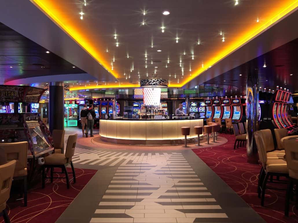 Carnival Horizon Casino bar