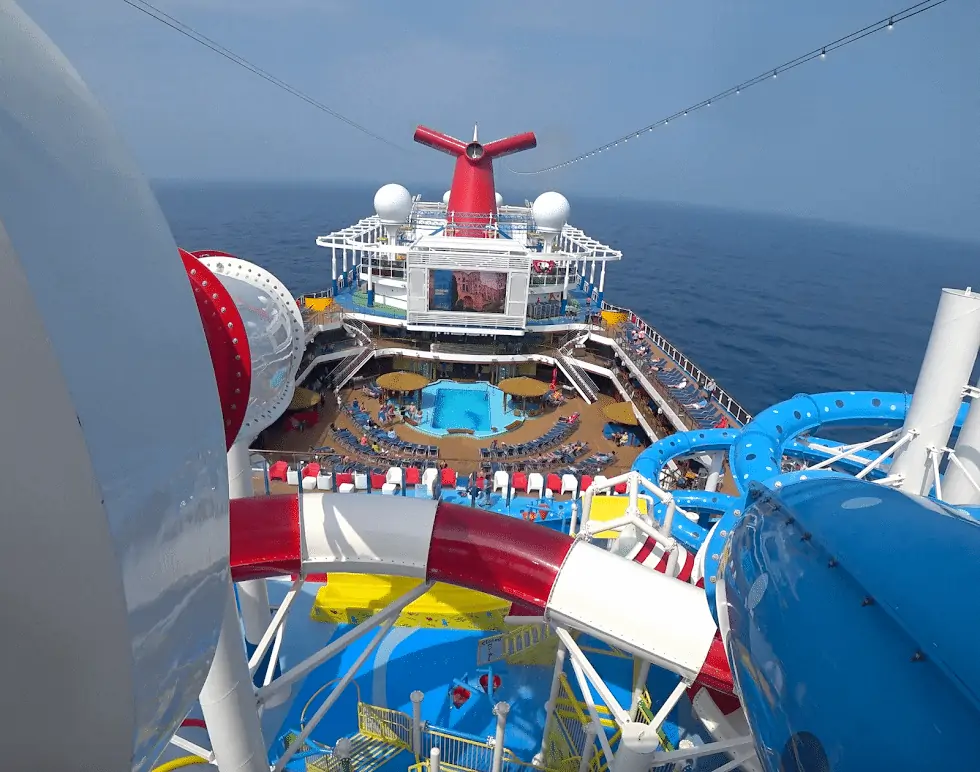 Carnival Horizon sea day