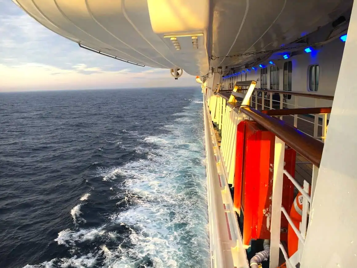 carnival sunshine cruise tips