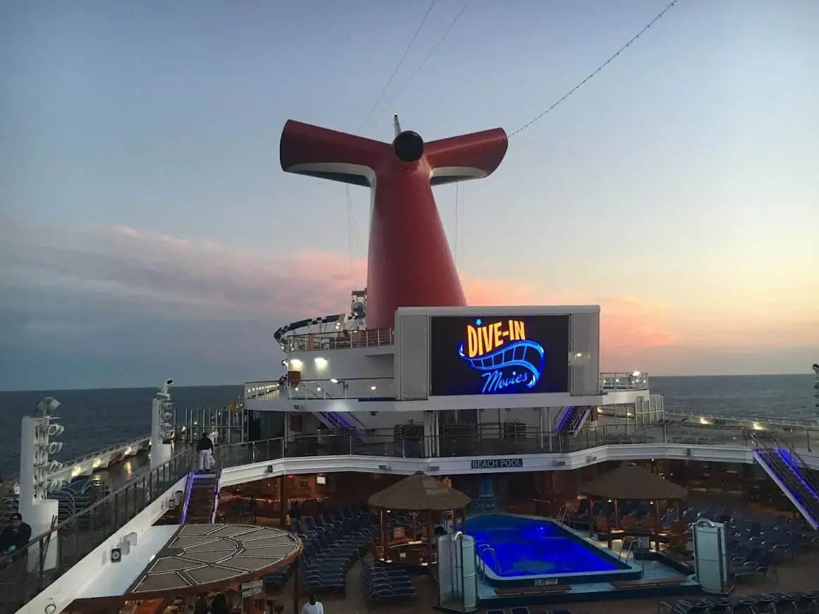 Carnival Sunshine Dive in