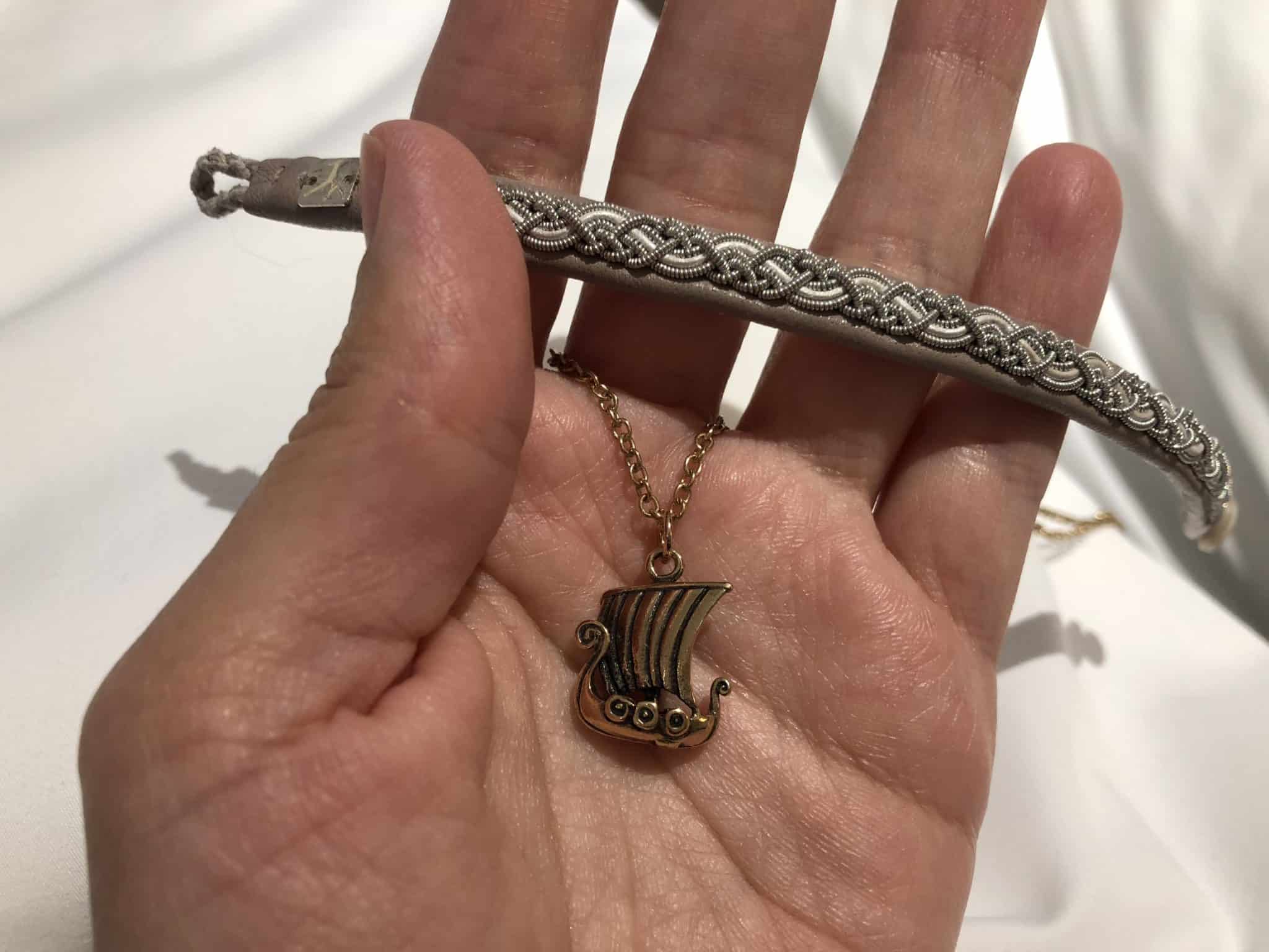 jewelry ship