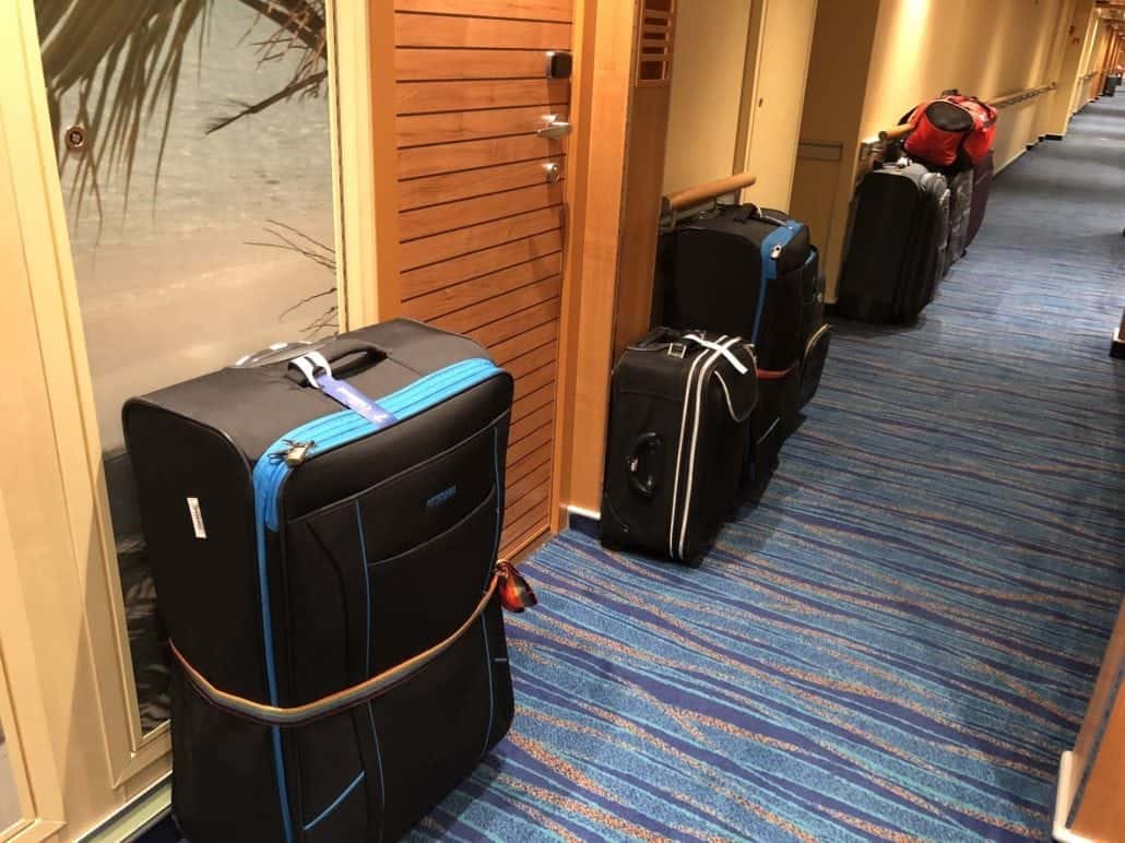 luggage carnival cruise