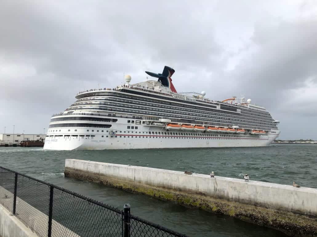 cruise ship in hurricane 2019