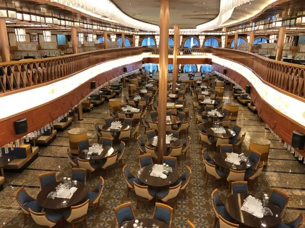 Carnival Pride dining room