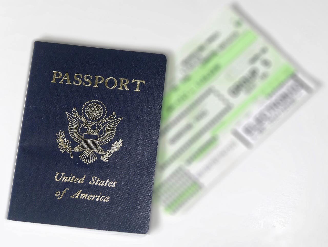 US passport airline ticket