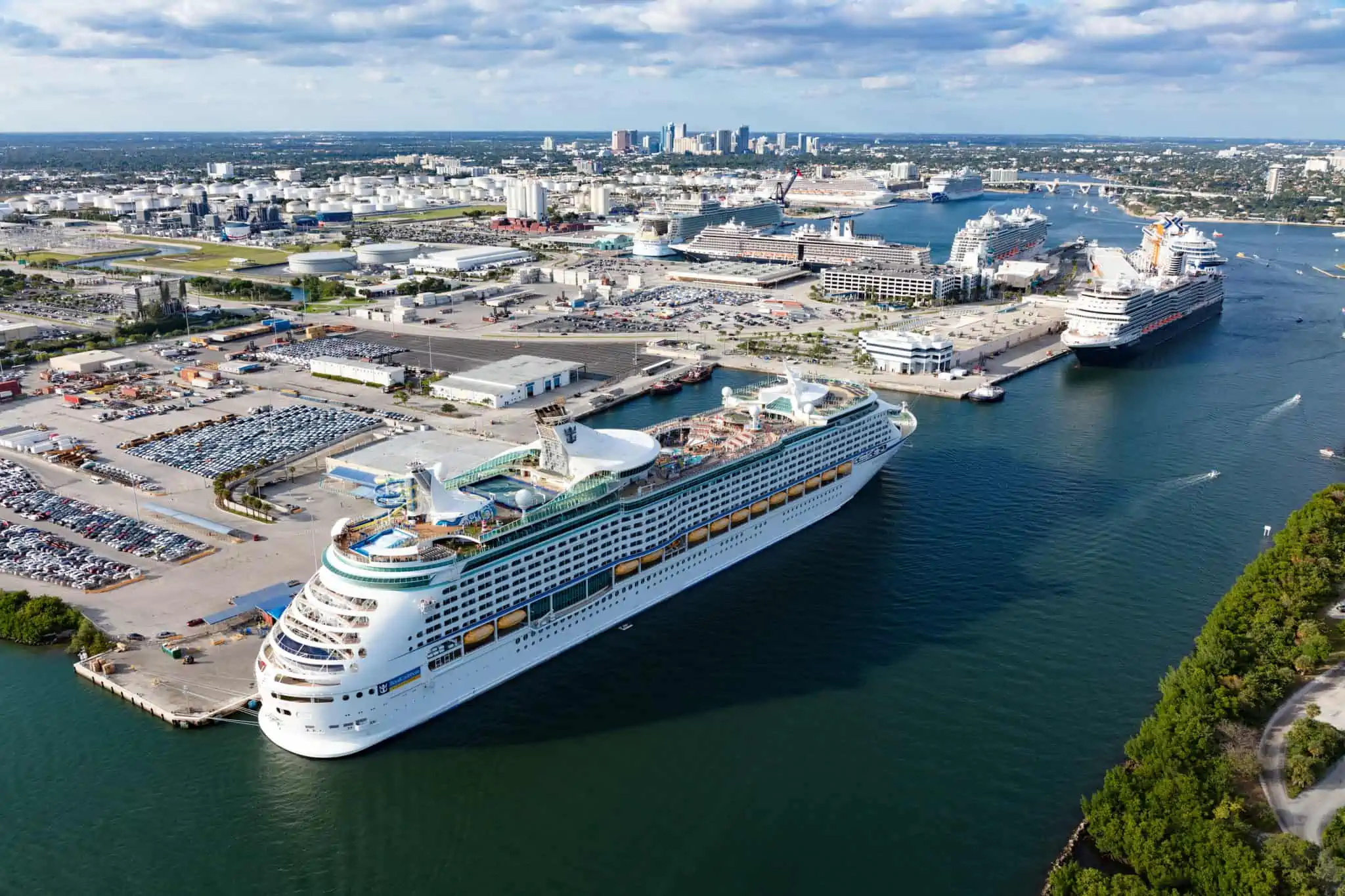 Port Everglades Sets New Cruise World Record