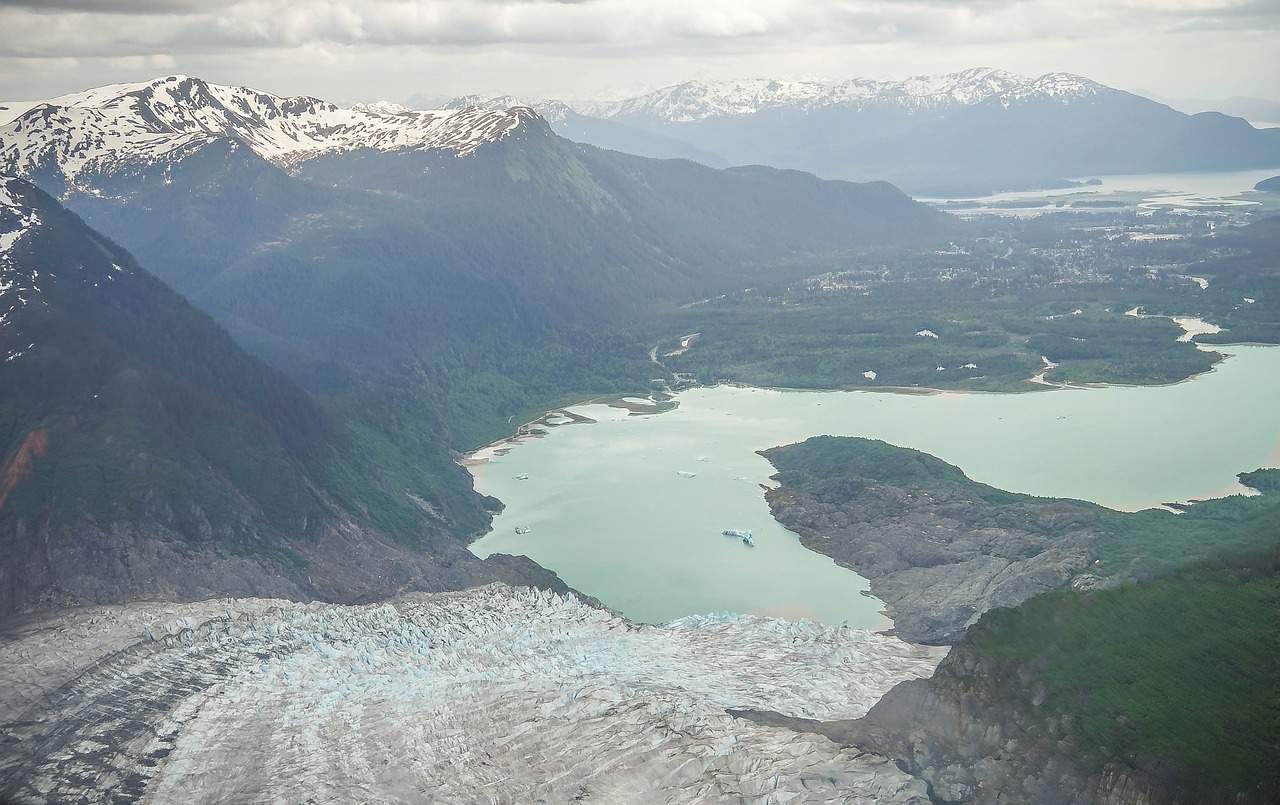 beautiful glaciers of Alaska