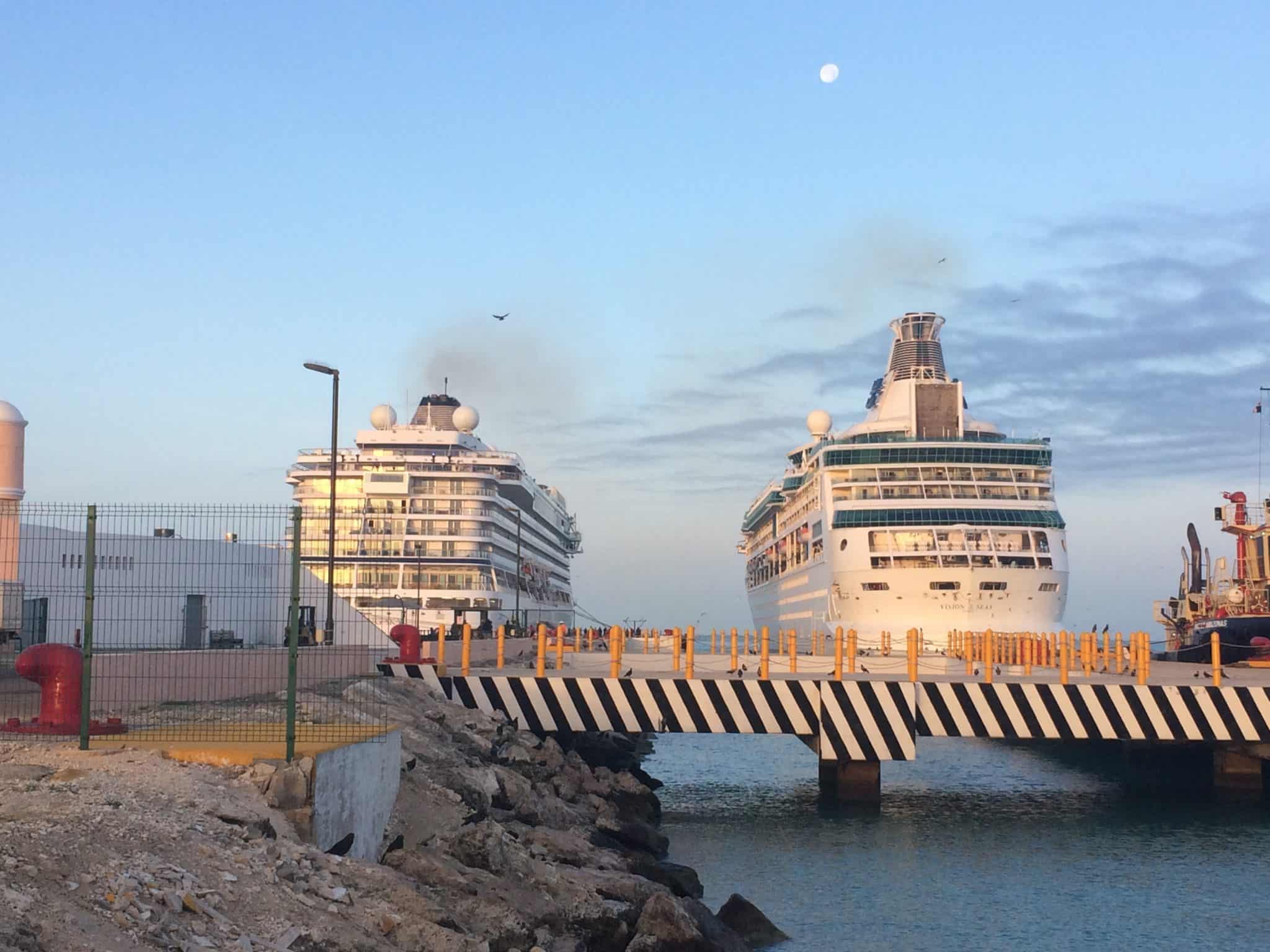 cruise ships progreso mexico