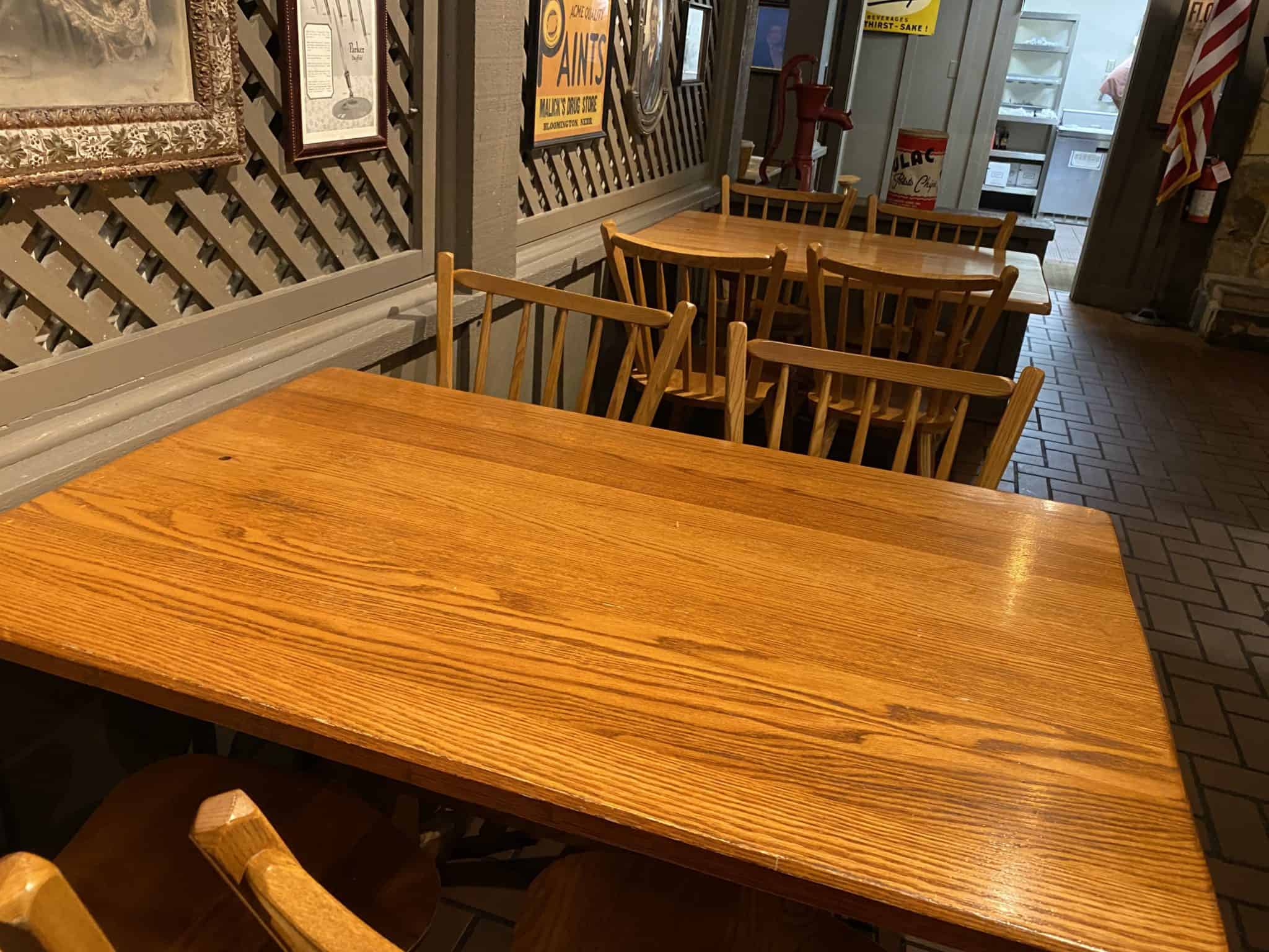 Cracker barrel outlet tables