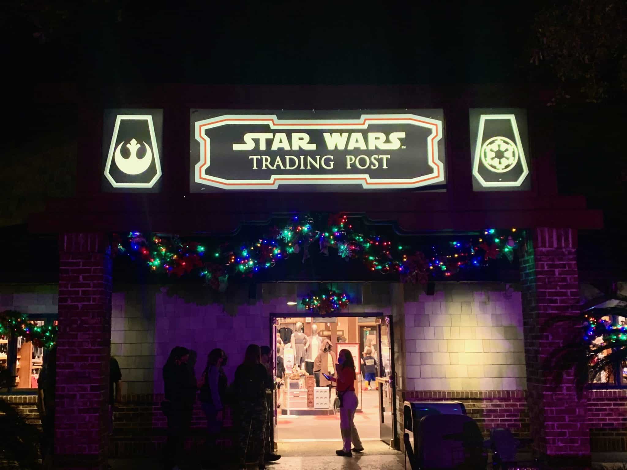 disney springs christmas decorations STAR WARS TRADING POST