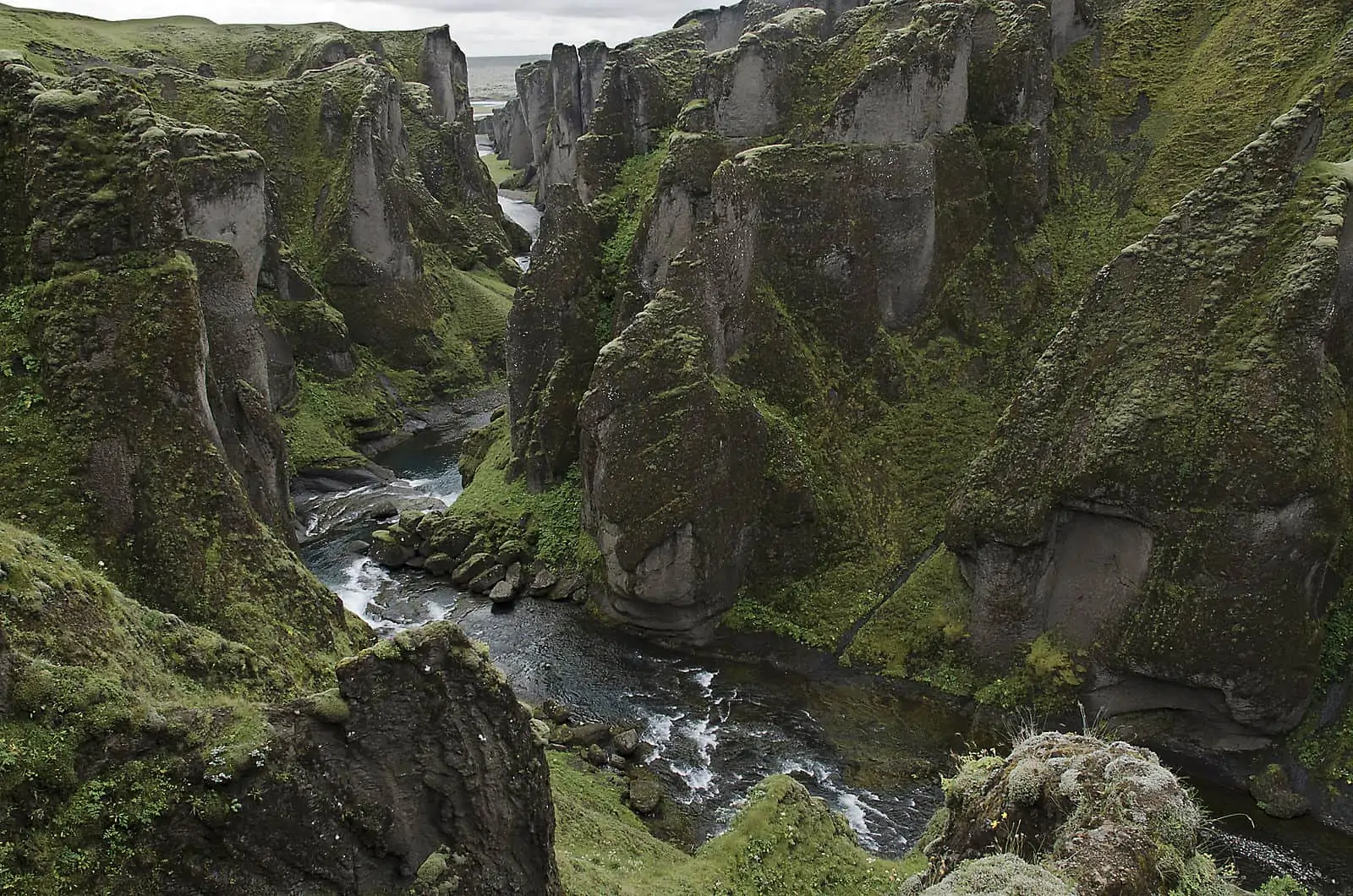 Fjadrárgljúfur Canyon iceland