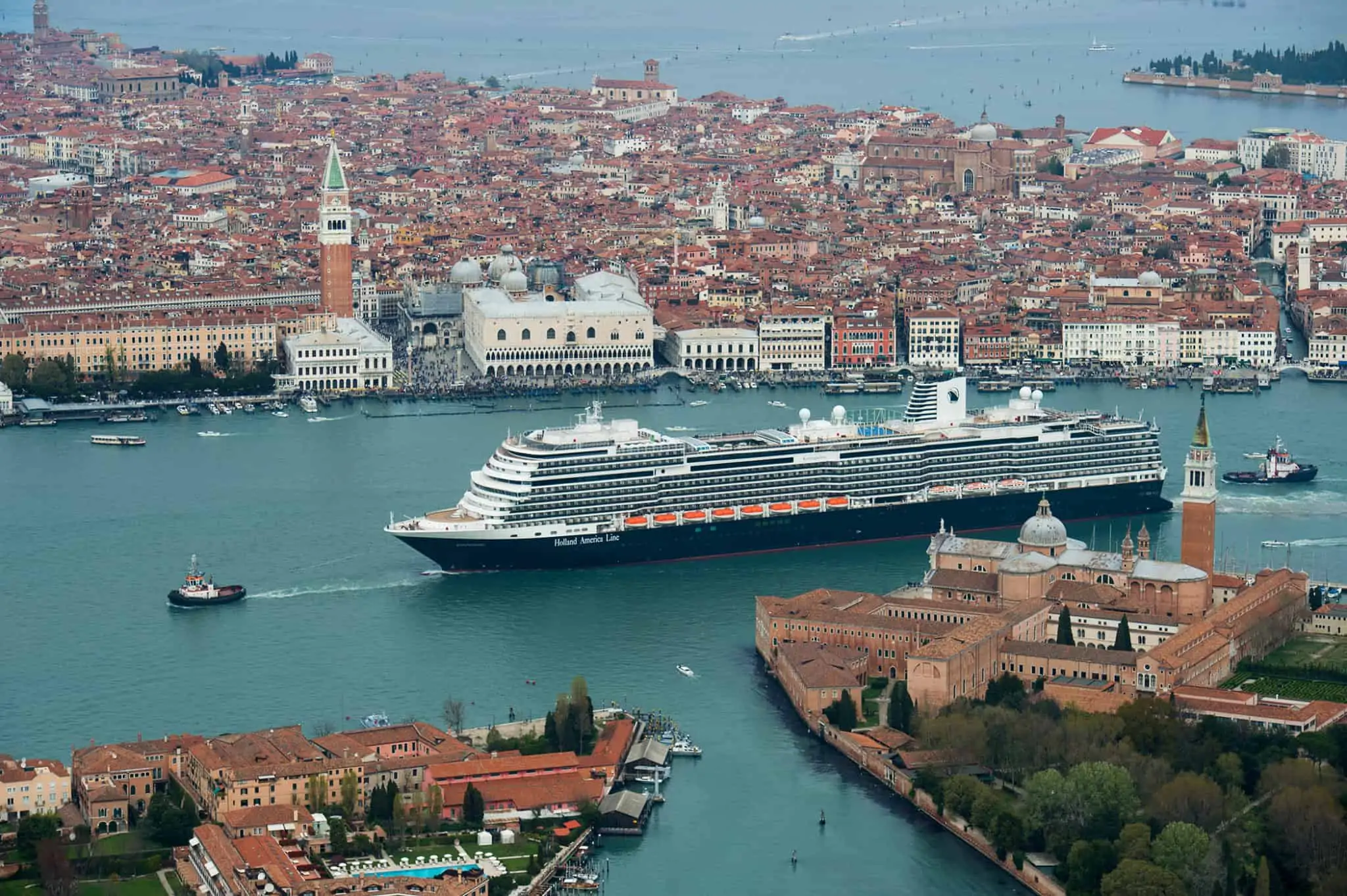 It's Official Large Cruise Ships Banned From Venice City Center