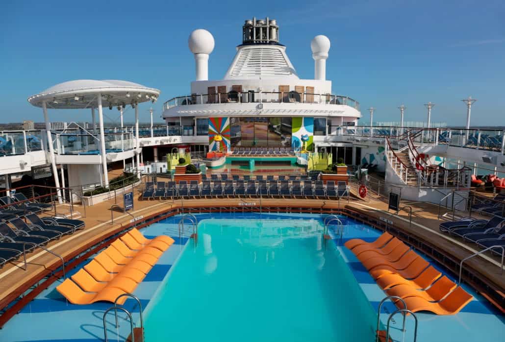 anthem of the seas pool deck