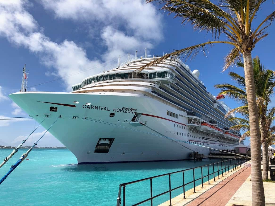 carnival horizon docked in bermuda