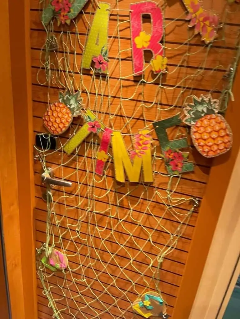 carnival cruise door decoration ideas