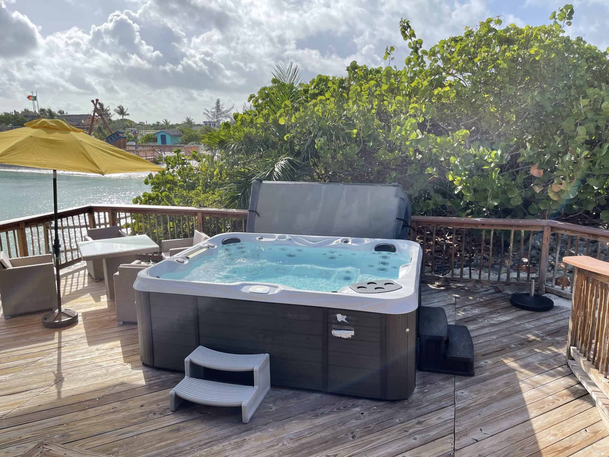 hot tub private oasis half moon cay 