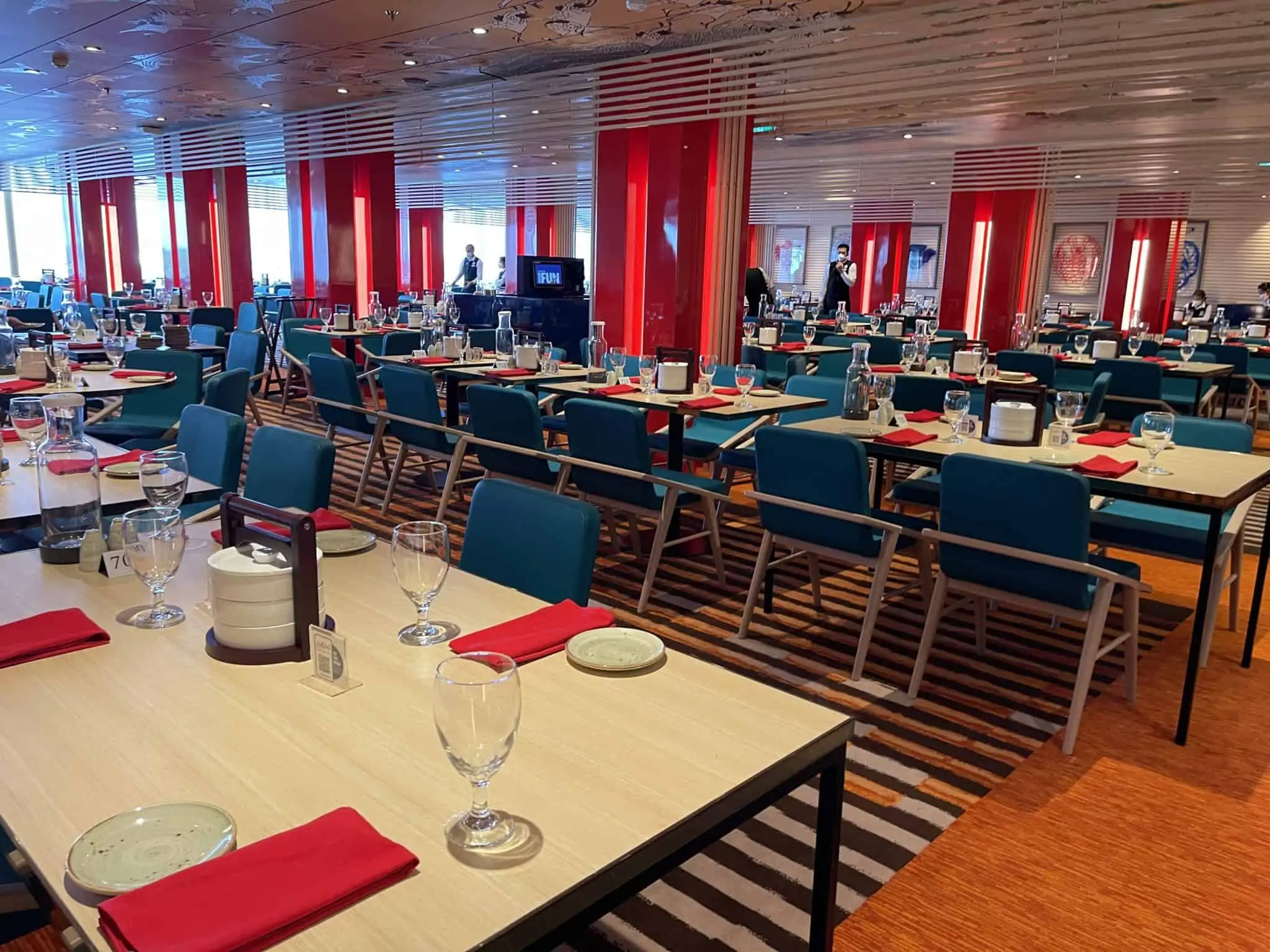 Carnival Vista: Cherry On Top, Onboard Dining