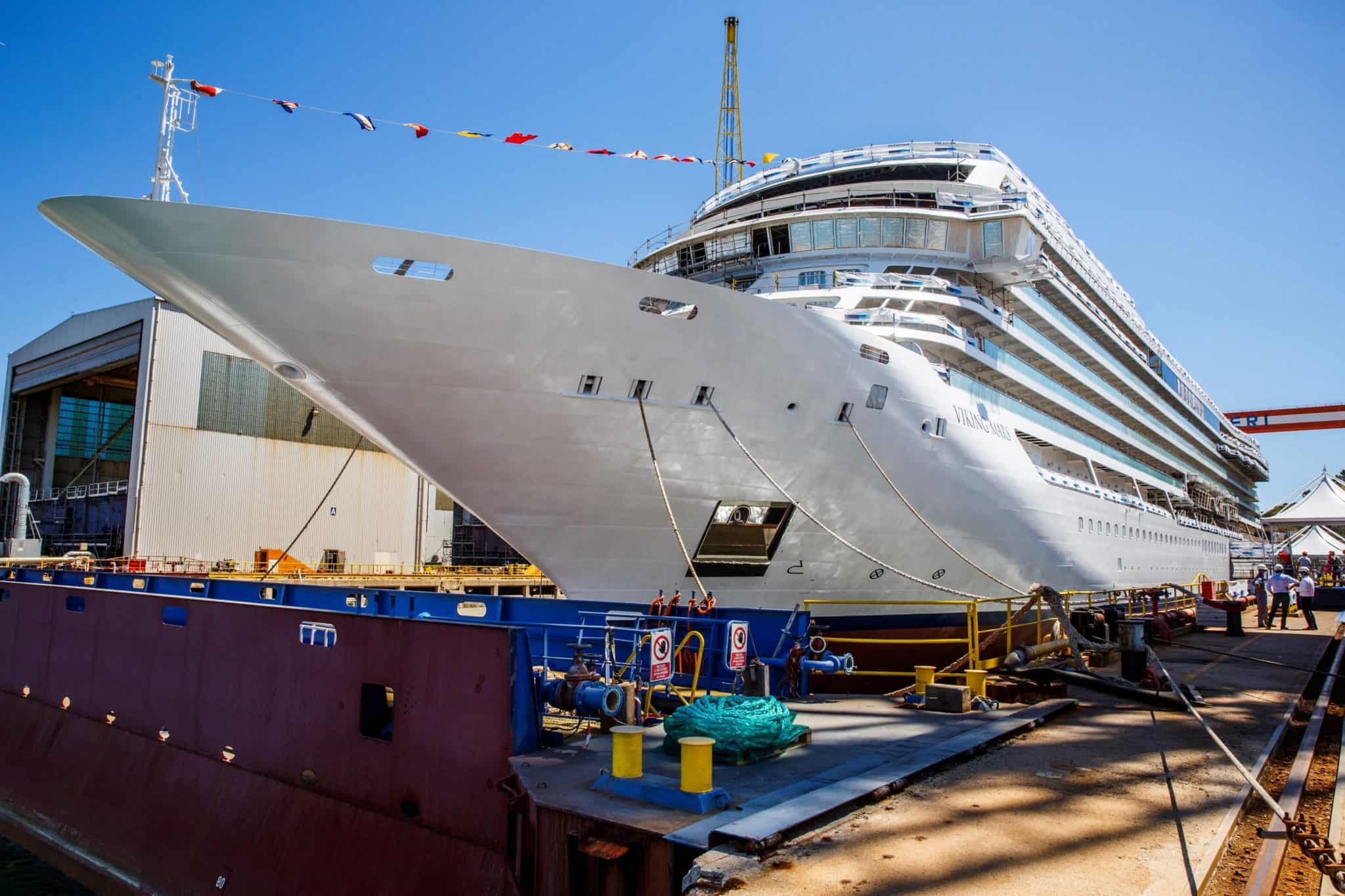 viking mars float out fincantieri