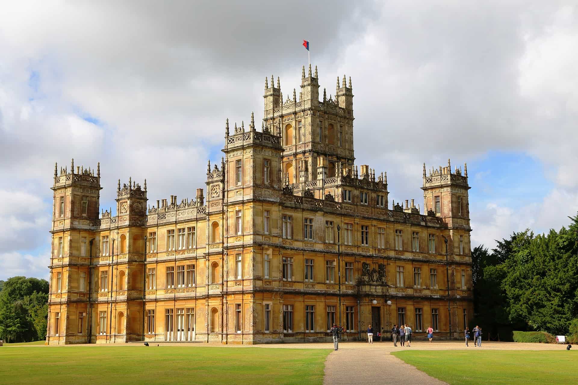 highclere castle england 