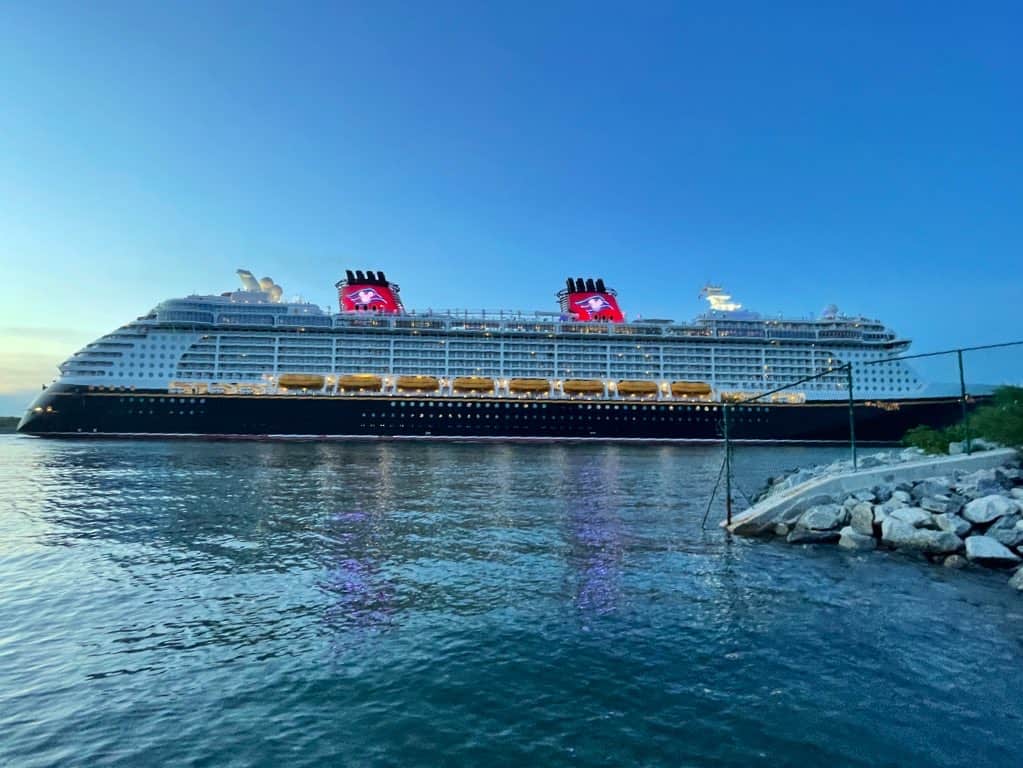 🏴‍☠️ Blown Away By Pirate Night On The Disney Dream Cruise 