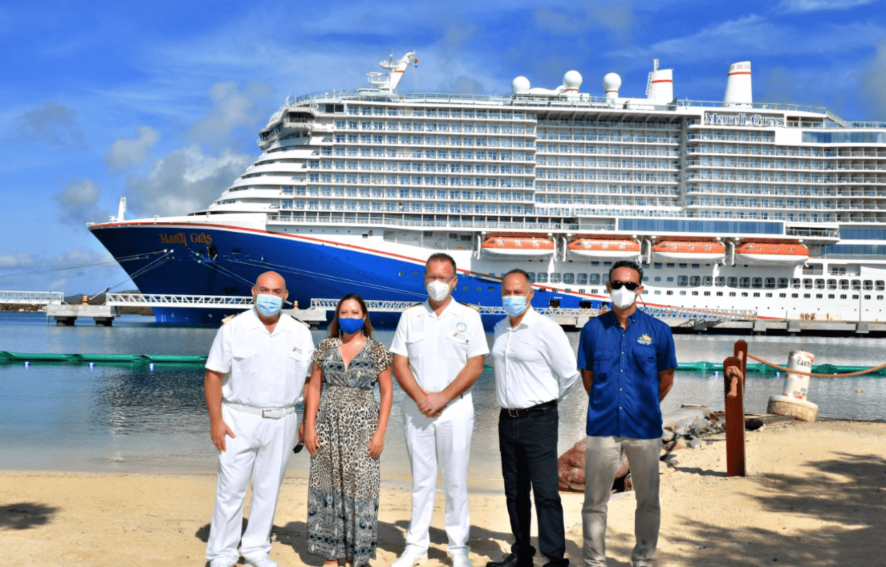 mardi gras roatán honduras inaugural call