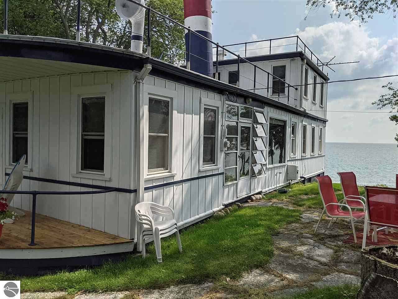 zillow boat house lake huron