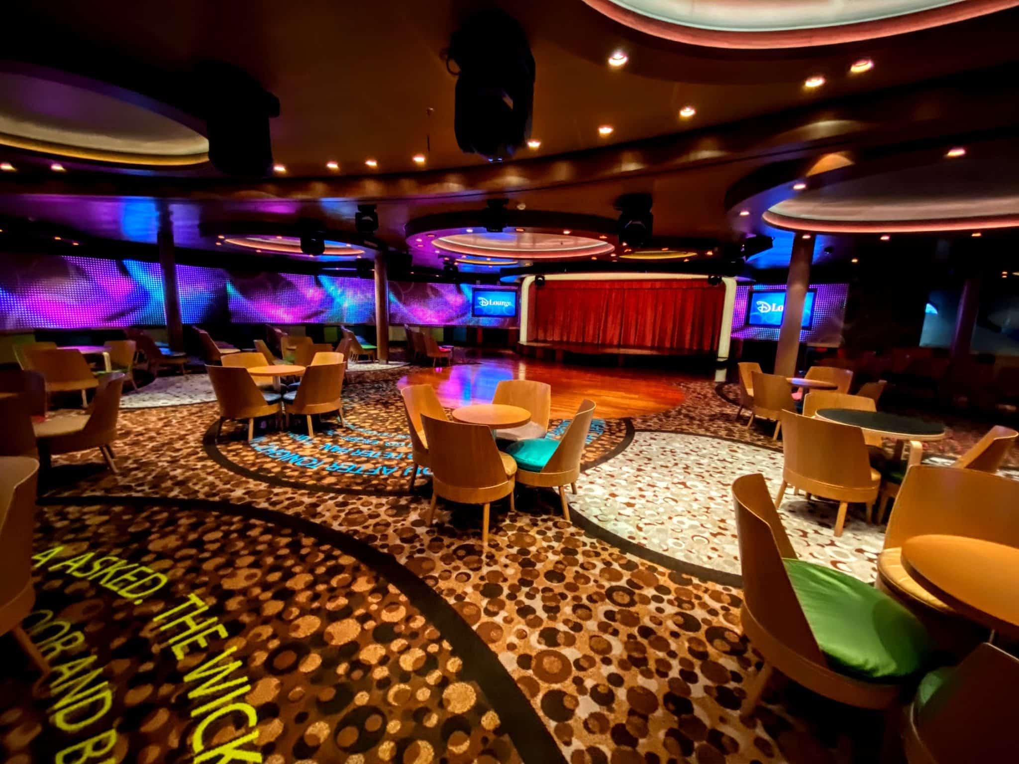 d lounge disney fantasy