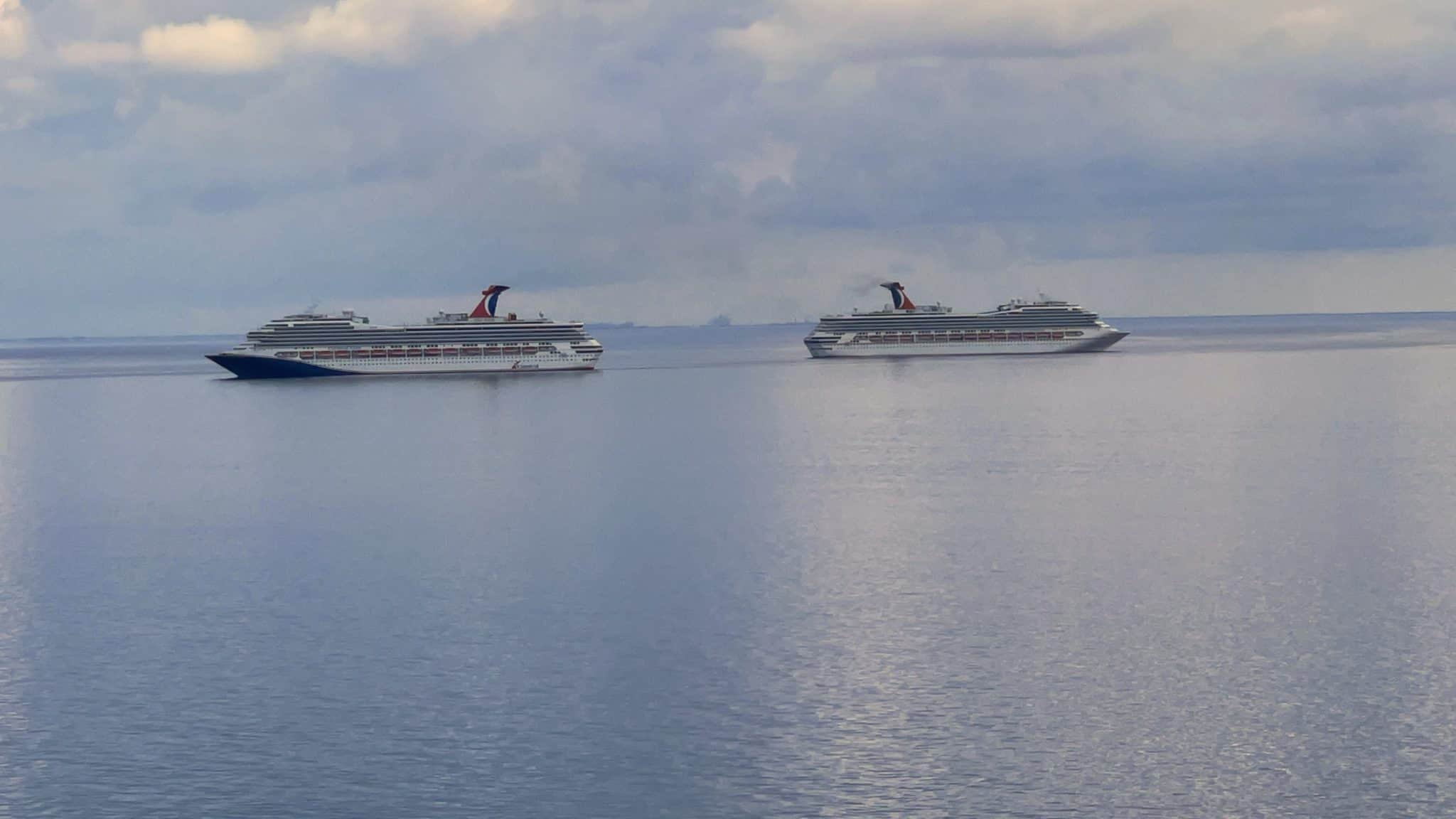 carnival ships off grand bahama island