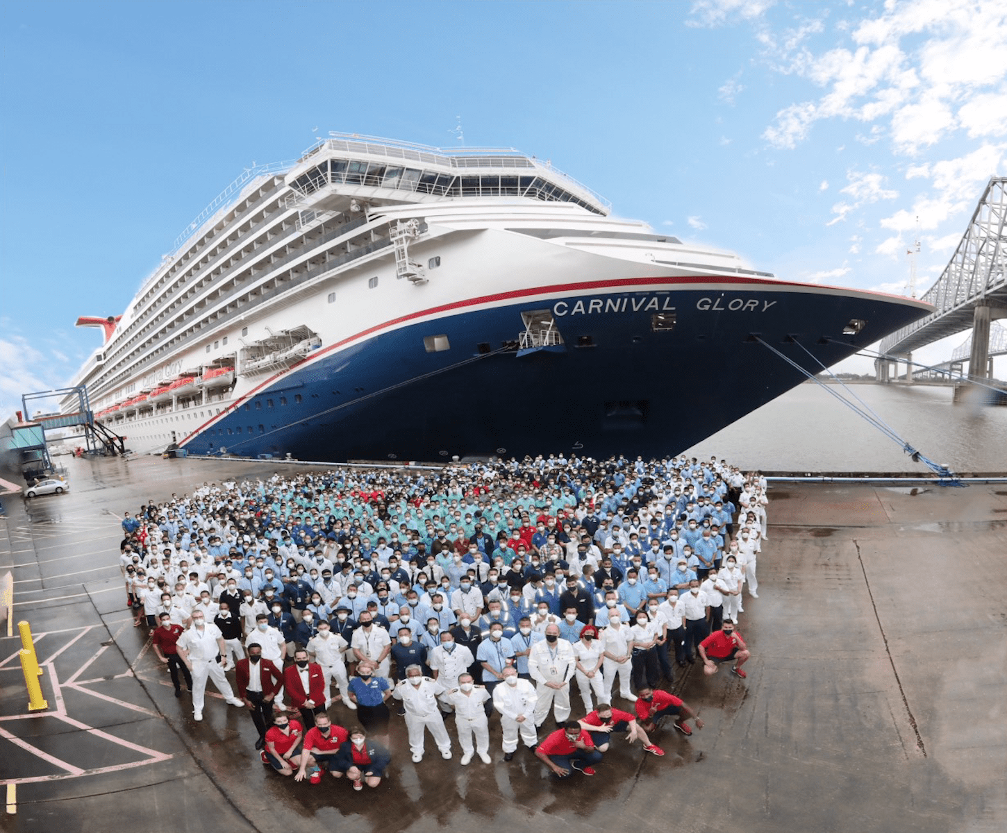 carnival glory resumes service