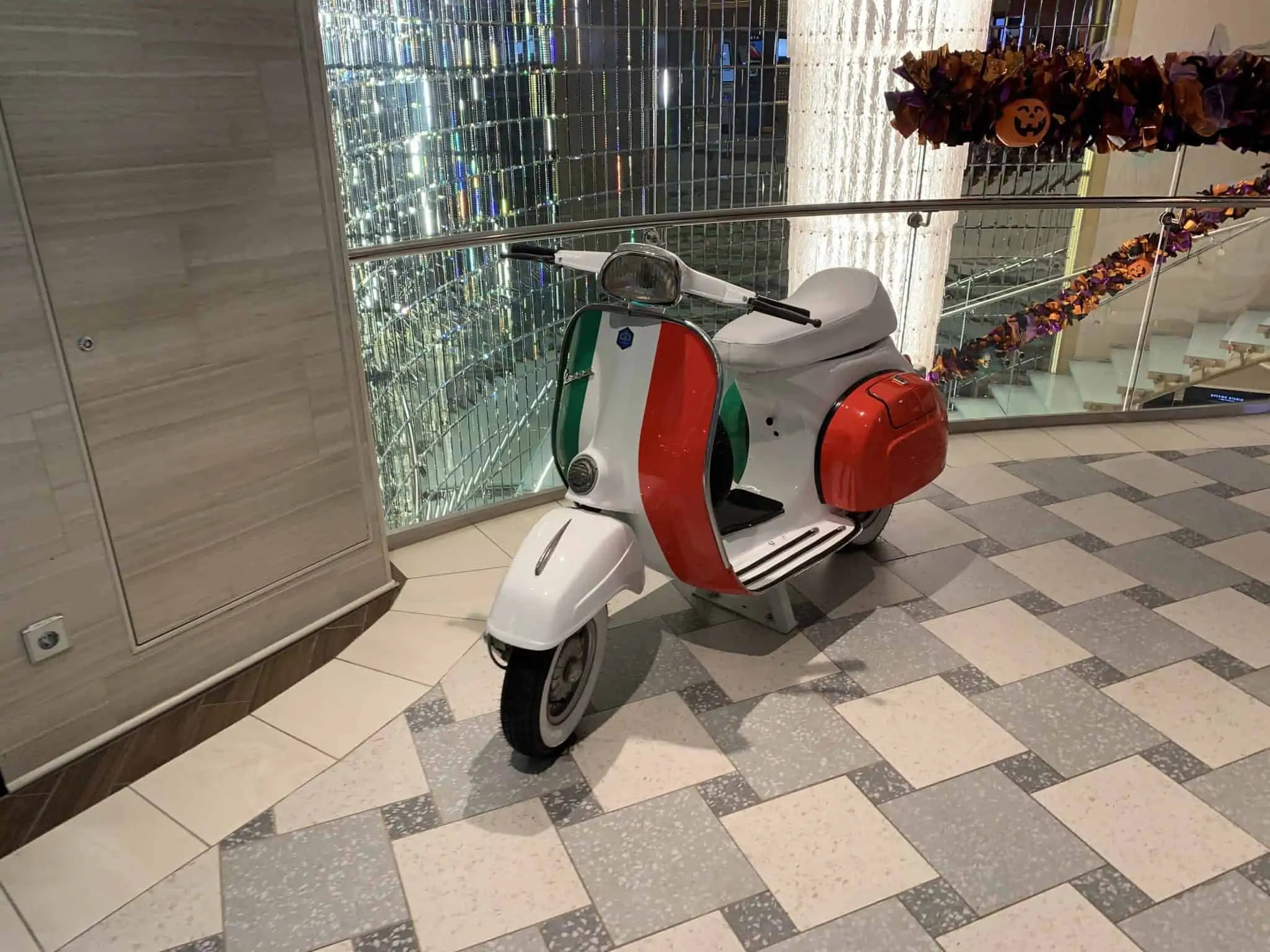 vespa la piazza 