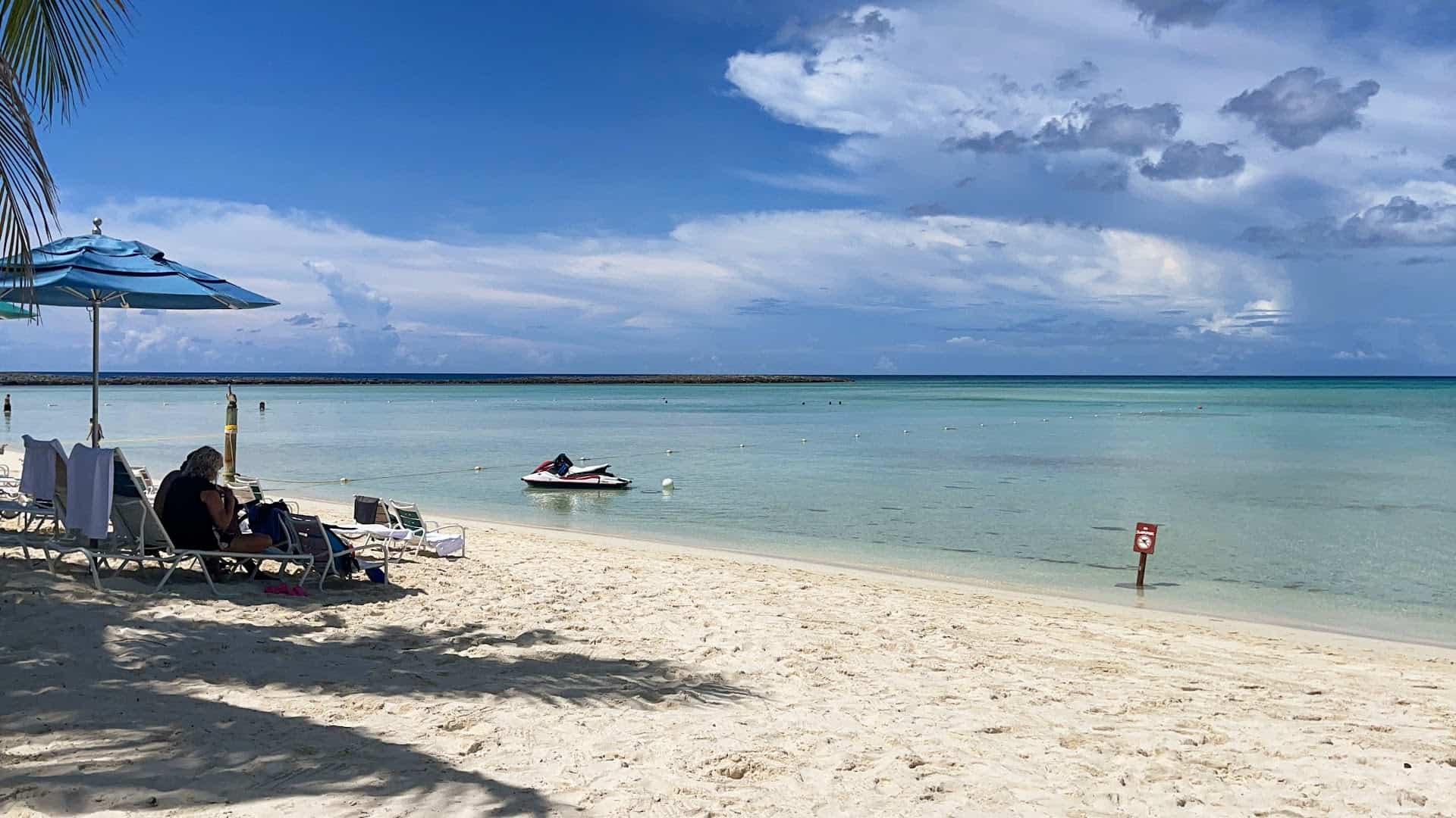 castaway cay beach