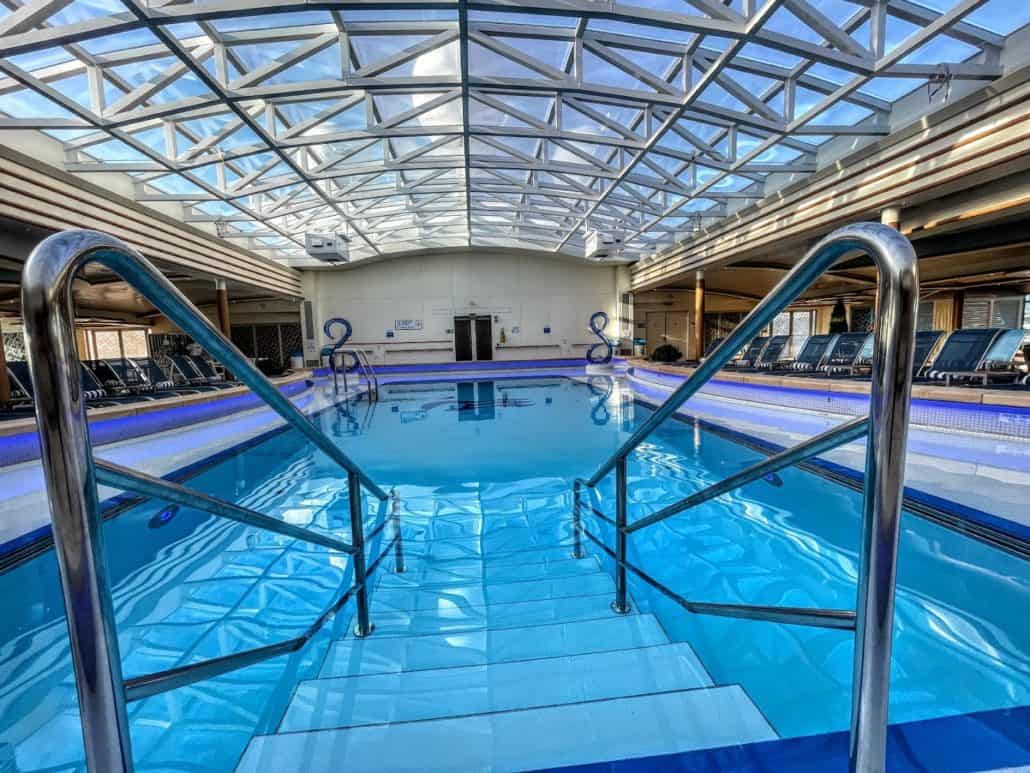 majestic princess pool