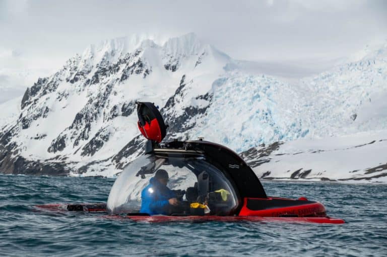 crystal endeavor submersible