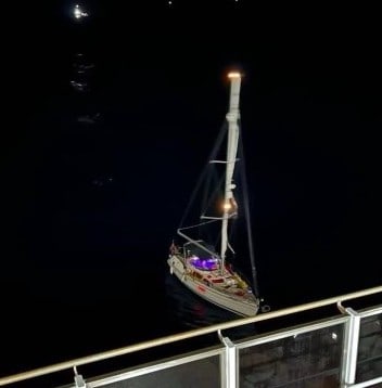 sailboat distressed carnival breeze rescue