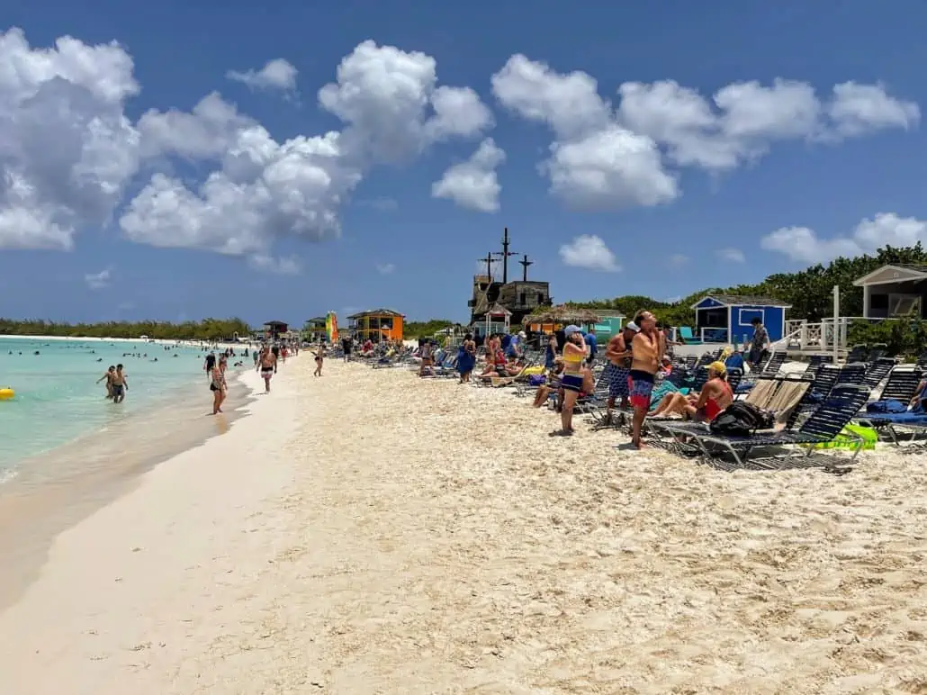 half moon cay beach