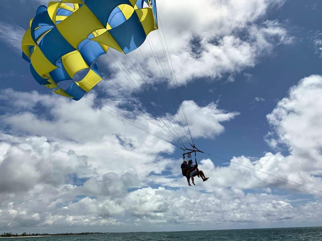 parasail bahamas half moon