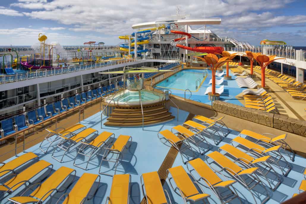 wonder of the seas pool deck