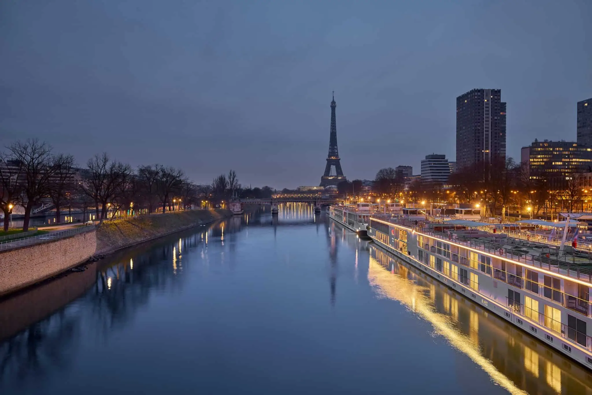 seine river paris viking longships