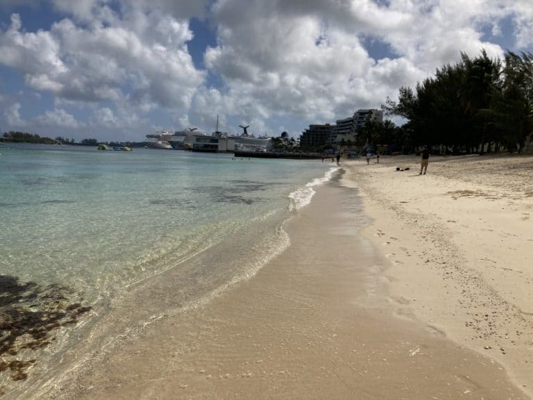 Junkaroo beach Nassau