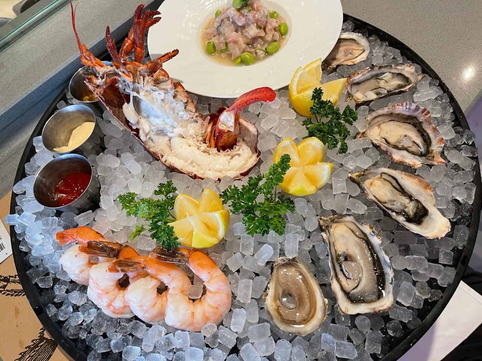 seafood platter raw bar norwegian getaway