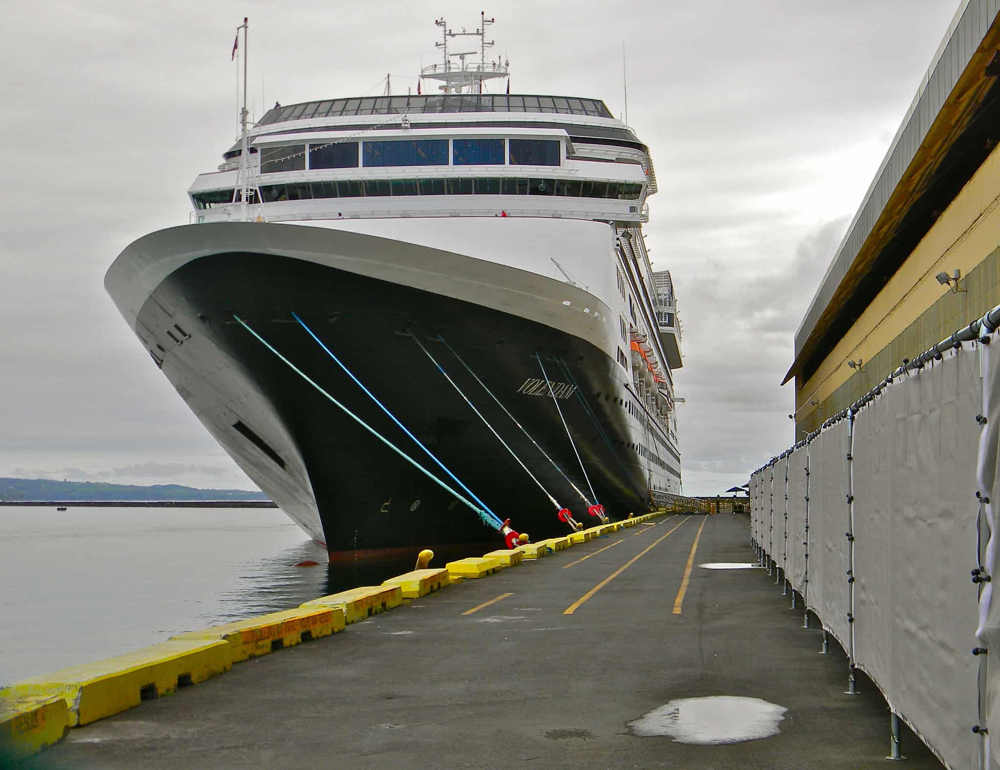 holland america volendam 