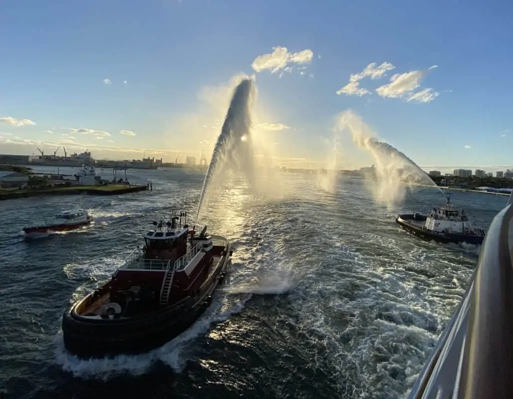 water cannon salute port everglades wonder of the seas