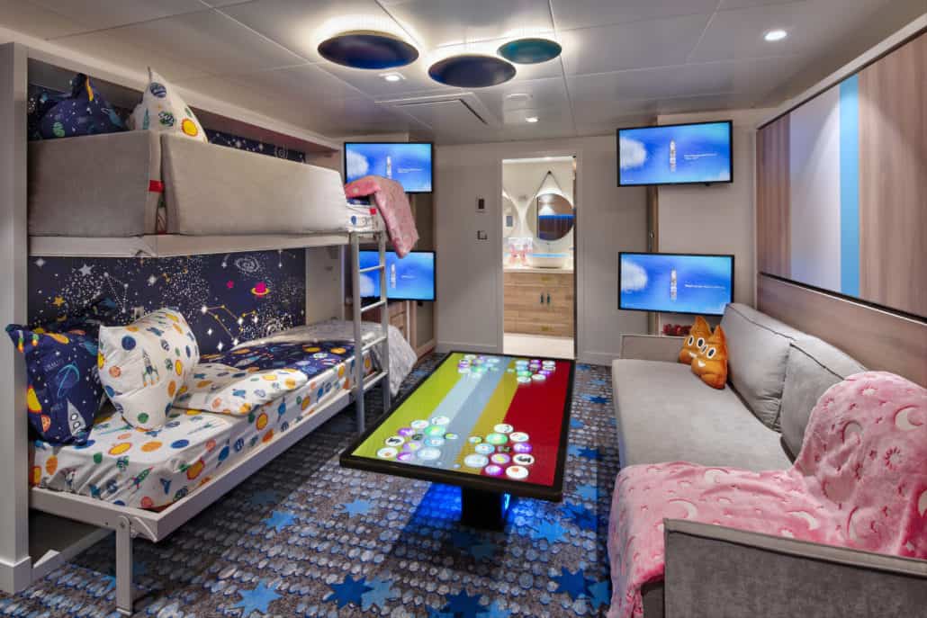 ultimate family suite wonder of the seas kids' room